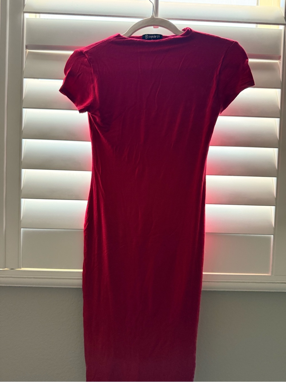 Classic Red Midi Dress with Short Sleeves